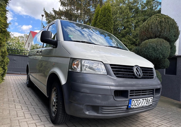 Volkswagen Caravelle cena 35900 przebieg: 244000, rok produkcji 2008 z Mława małe 92